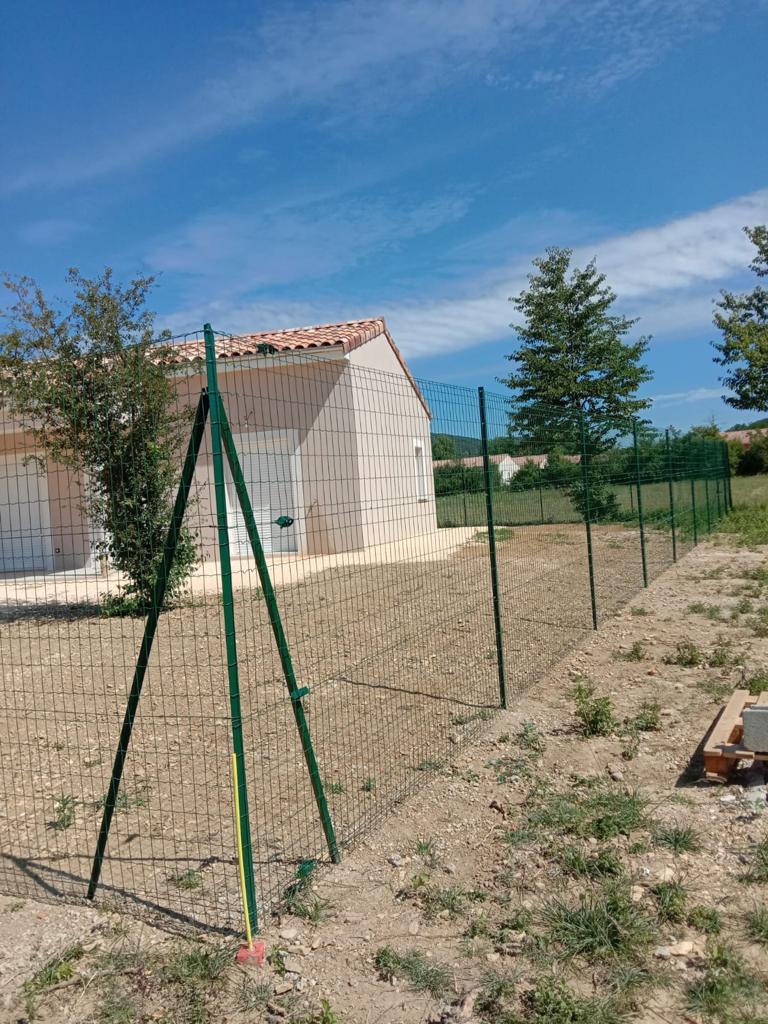 Clôtures grillages mailles soudées - Provence clôtures